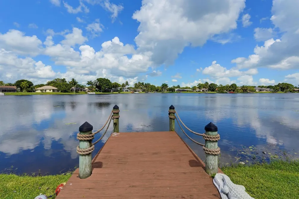 1619 Wiltshire Village Drive Wellington, FL 33414