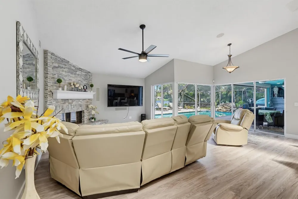 1619 Wiltshire Village Drive Wellington, FL 33414