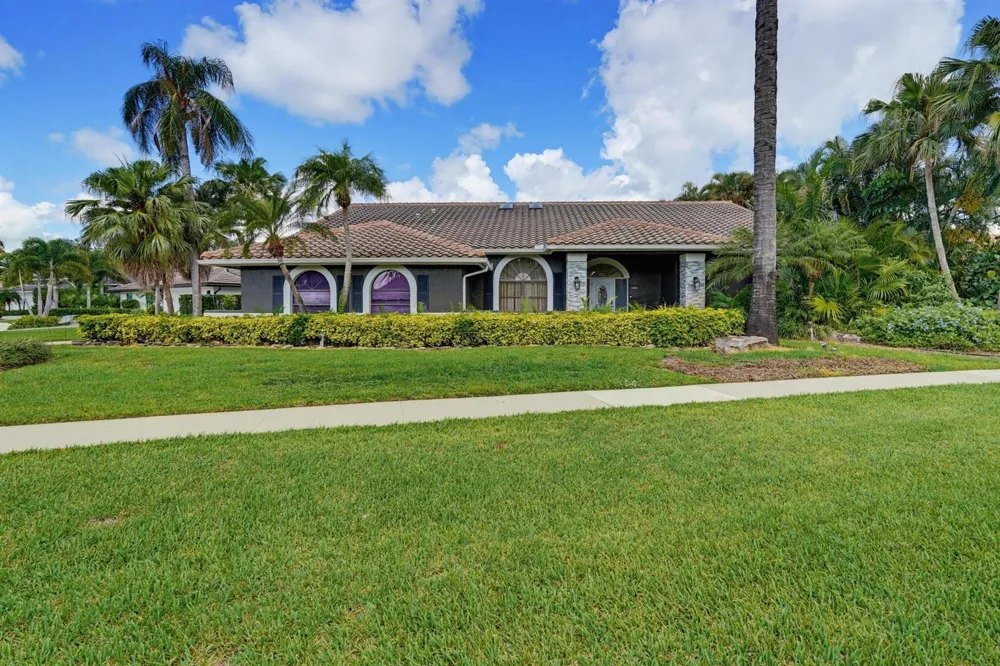 1619 Wiltshire Village Drive Wellington, FL 33414
