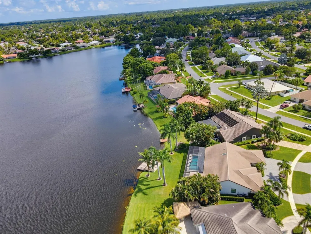 1619 Wiltshire Village Drive Wellington, FL 33414
