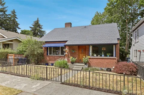 305 S 35th Street