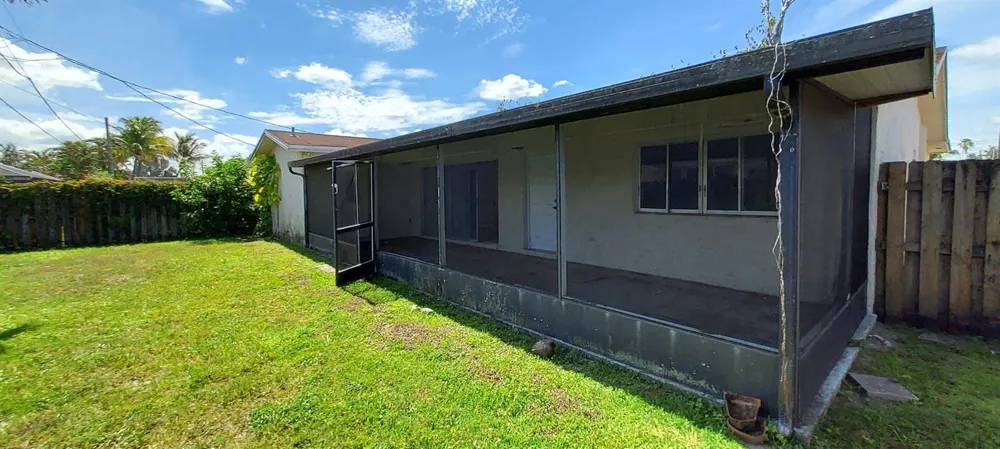 11351 NW 40th Place Sunrise, FL 33323