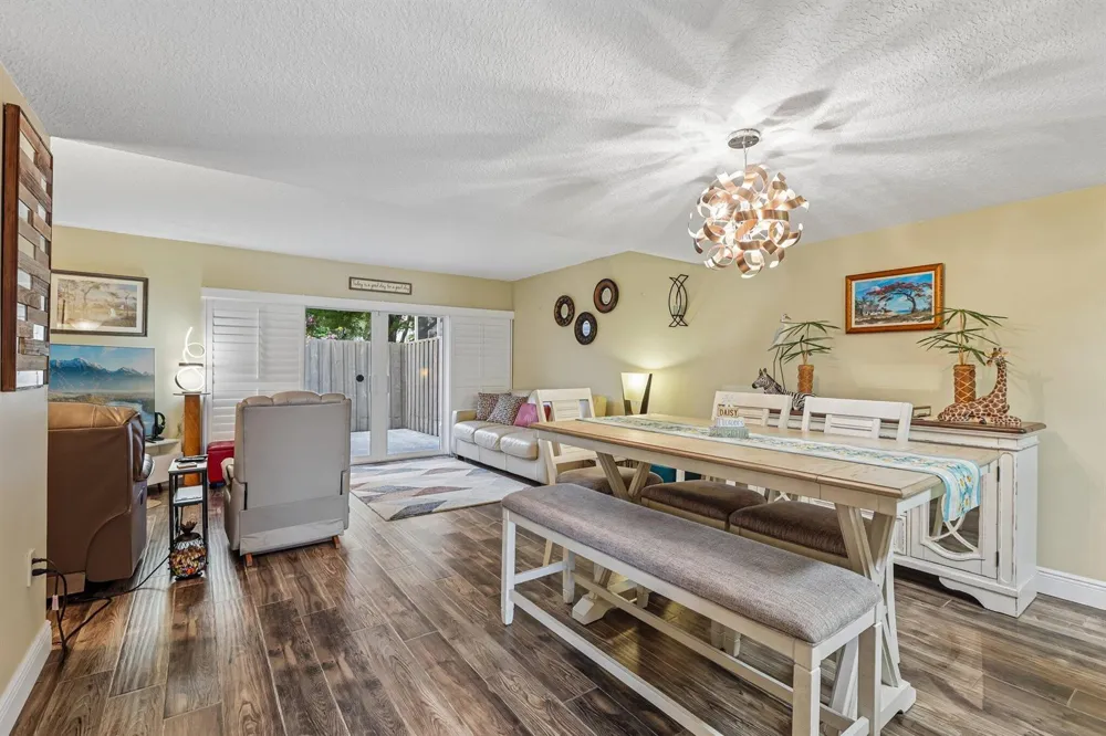 1330 NW 123rd Avenue Pembroke Pines, FL 33026