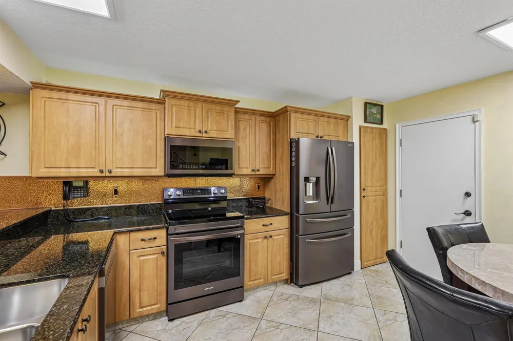 1330 NW 123rd Avenue Pembroke Pines, FL 33026