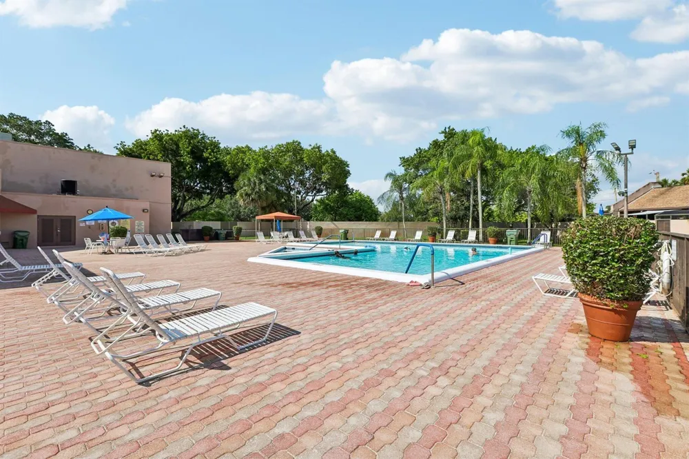 1330 NW 123rd Avenue Pembroke Pines, FL 33026