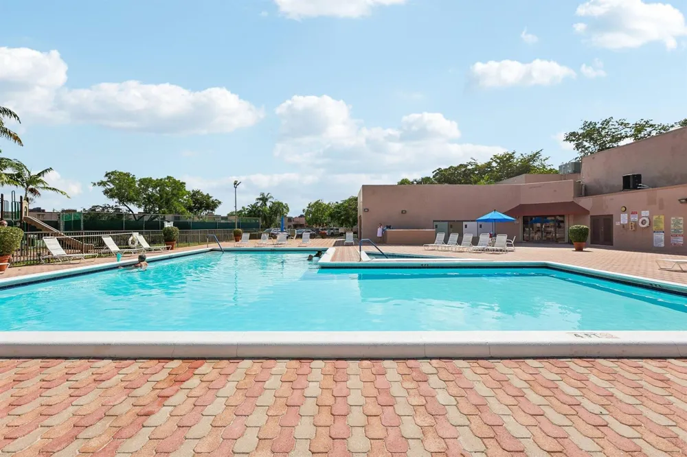 1330 NW 123rd Avenue Pembroke Pines, FL 33026