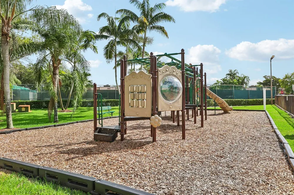 1330 NW 123rd Avenue Pembroke Pines, FL 33026