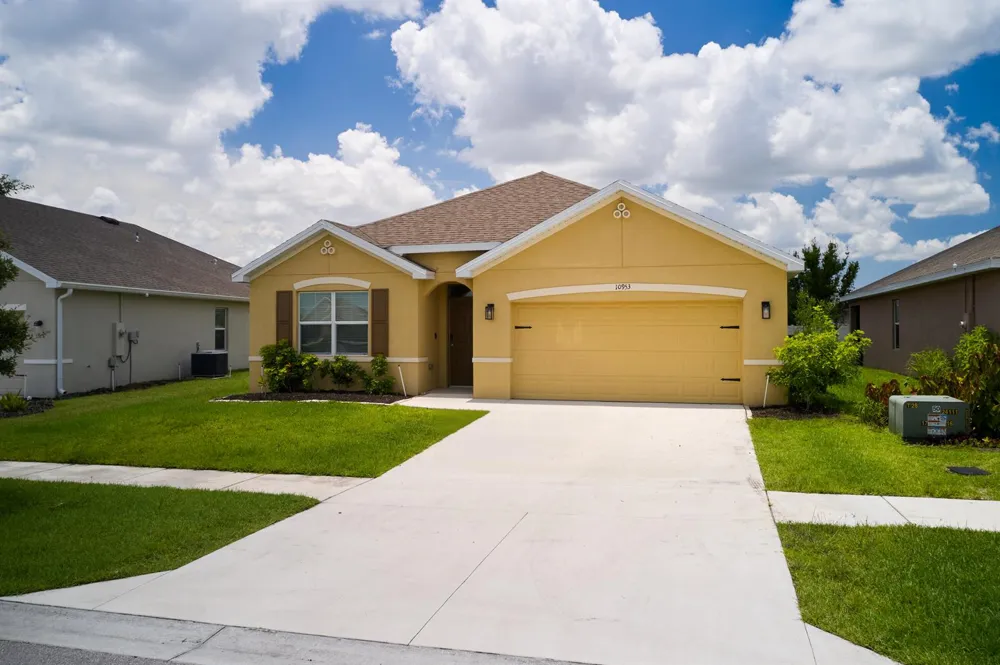 10953 SW Tessili Way Port St. Lucie, FL 34987