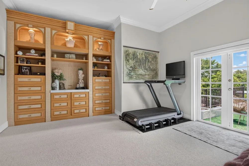 2505 NE 2nd Street Pompano Beach, FL 33062