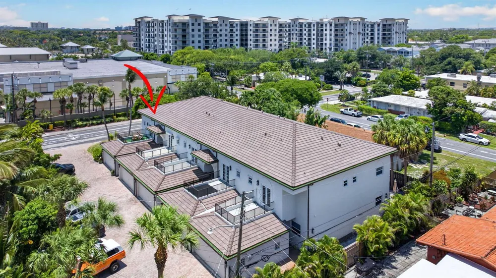 2505 NE 2nd Street Pompano Beach, FL 33062