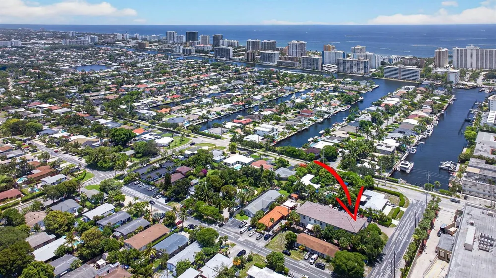 2505 NE 2nd Street Pompano Beach, FL 33062