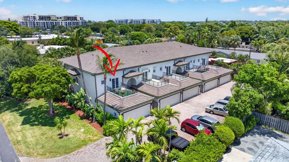 2505 NE 2nd Street Pompano Beach, FL 33062