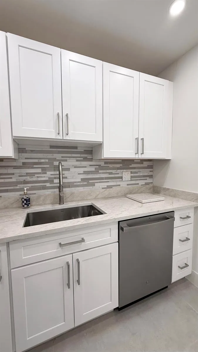 6505 Winfield Boulevard Margate, FL 33063