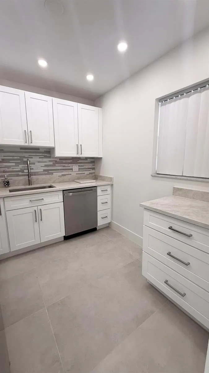 6505 Winfield Boulevard Margate, FL 33063