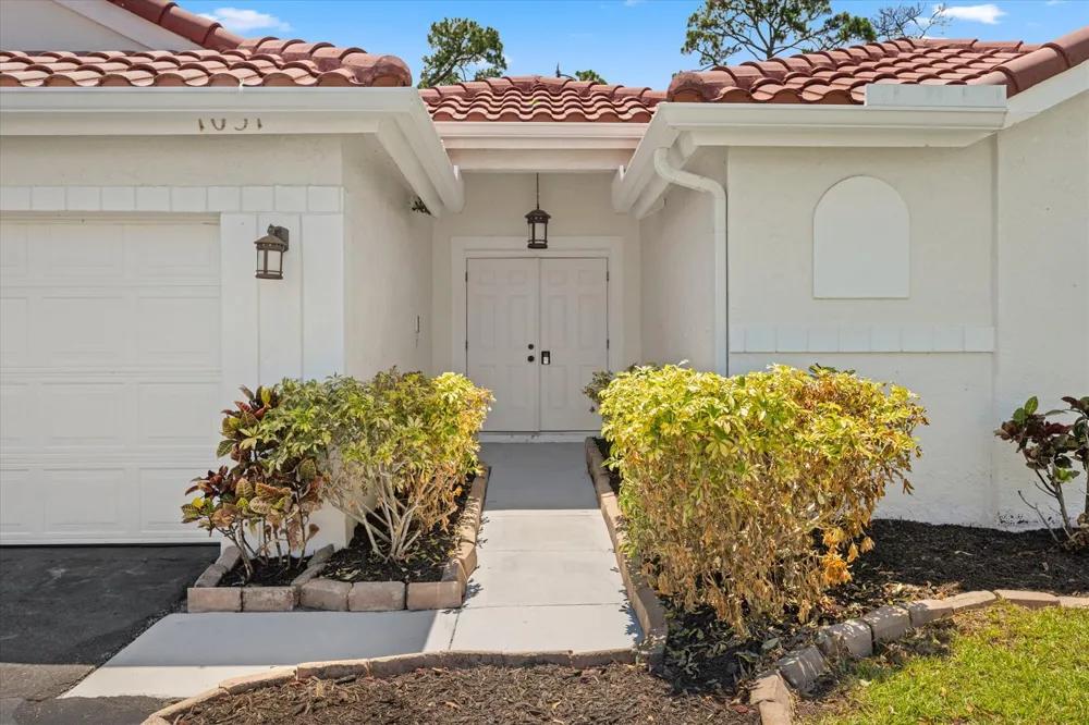 1051 New Parkview Place Haverhill, FL 33417