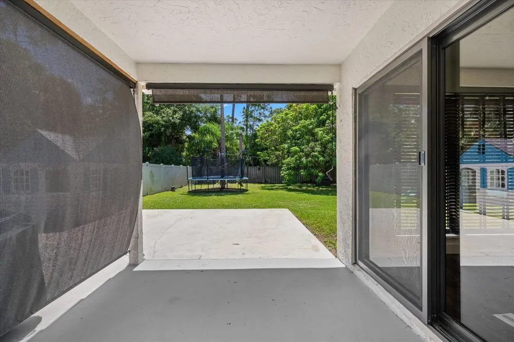 1051 New Parkview Place Haverhill, FL 33417