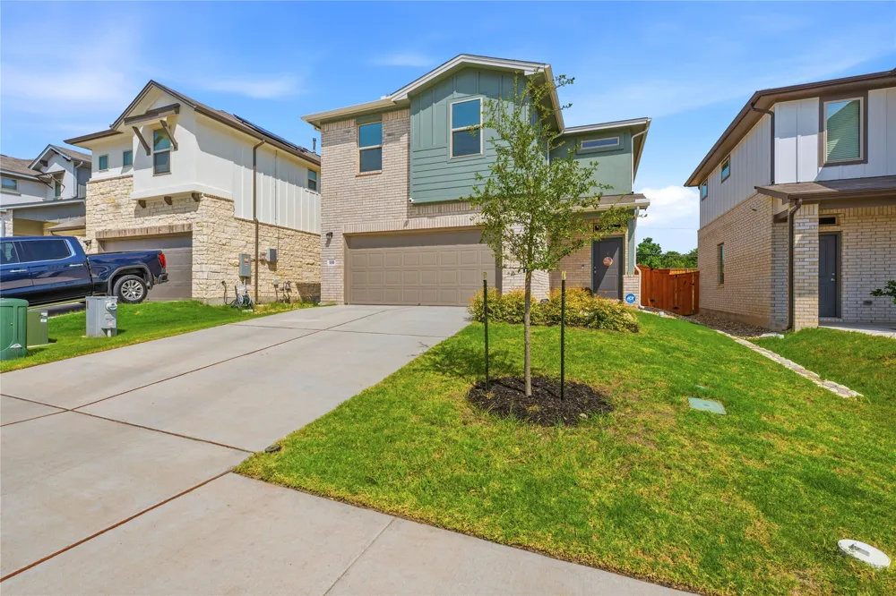 596 Backstays Loop Kyle, TX 78640