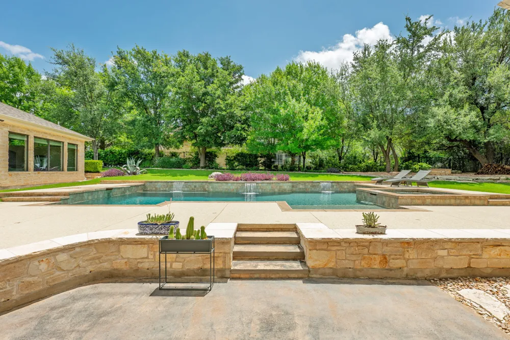 1005 Lakewood Hills Terrace Austin, TX 78732