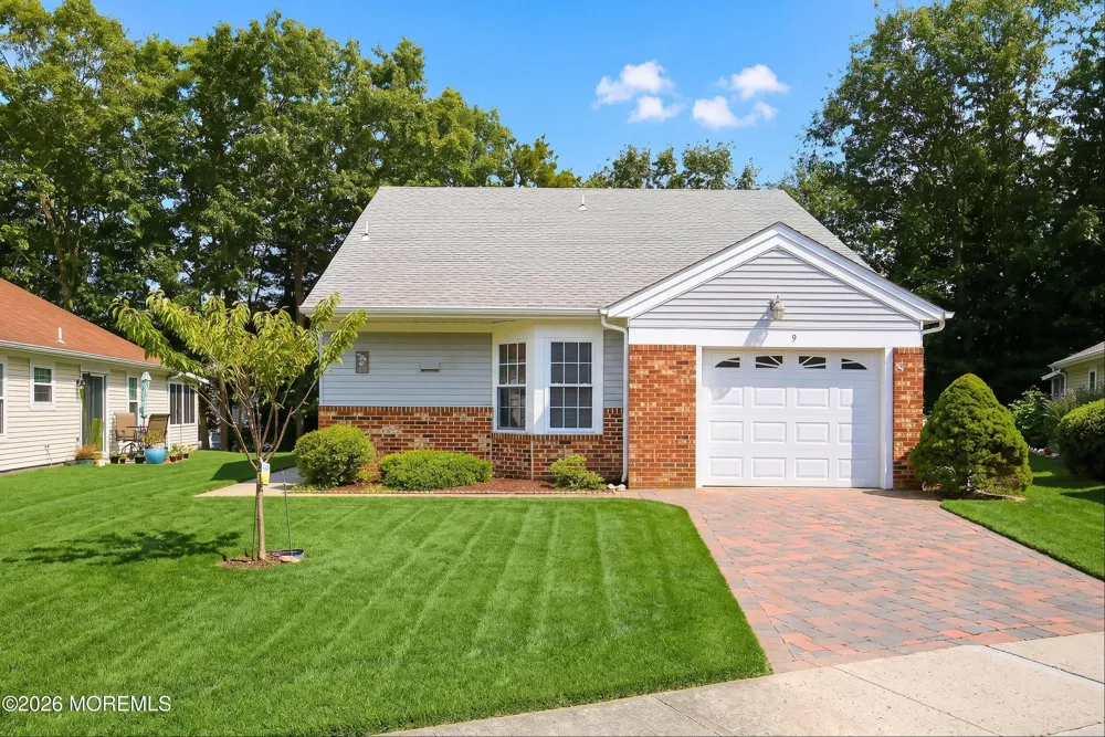 9 Dove Tree Court Barnegat, NJ 08005