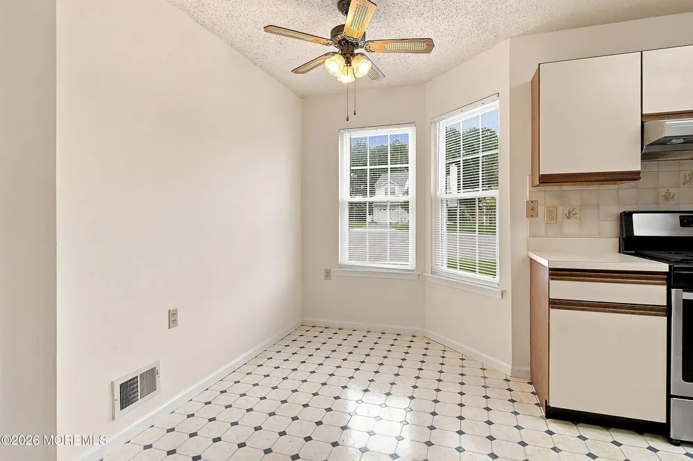 9 Dove Tree Court Barnegat, NJ 08005