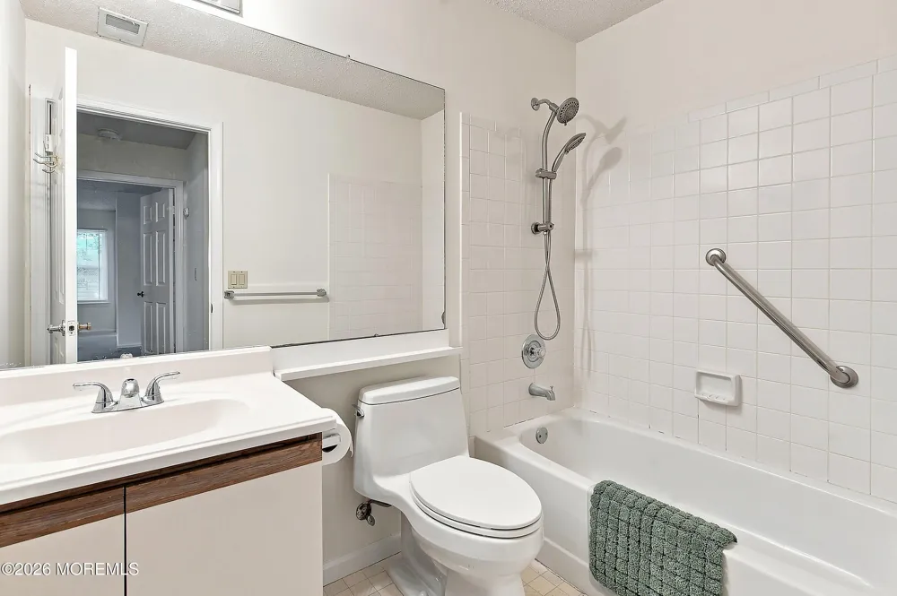 9 Dove Tree Court Barnegat, NJ 08005