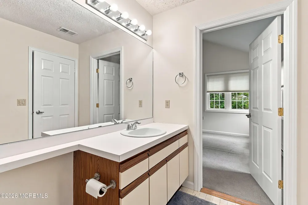 9 Dove Tree Court Barnegat, NJ 08005
