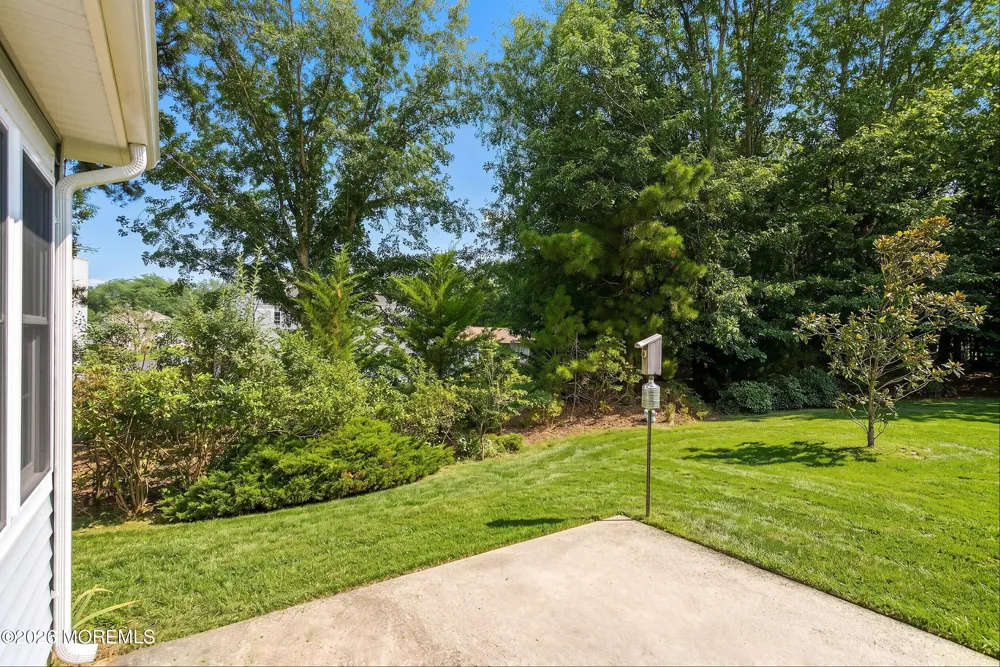 9 Dove Tree Court Barnegat, NJ 08005