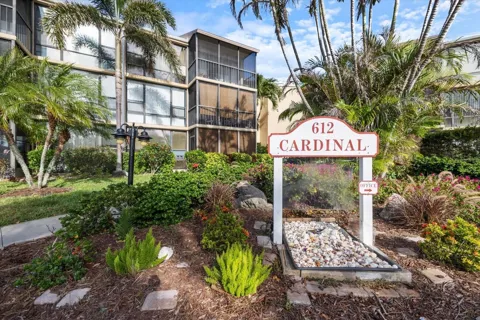 612 BIRD BAY DRIVE S #112CAR