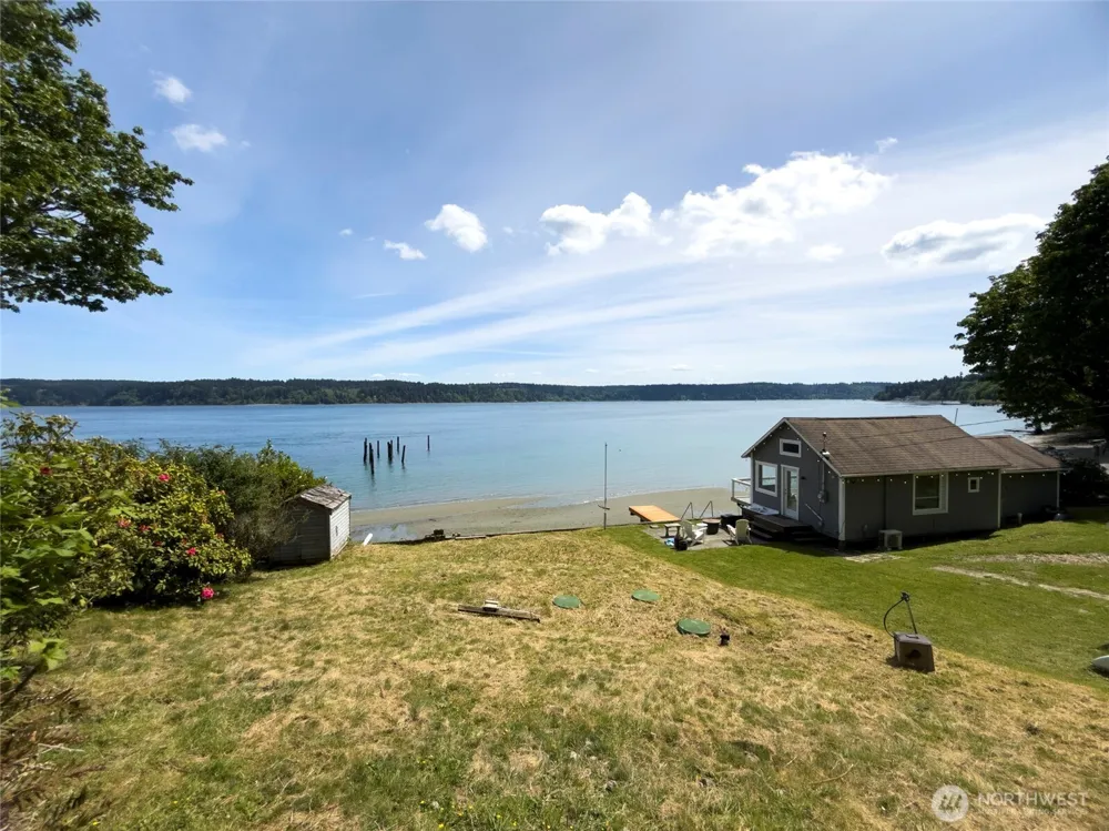 1230 Maplewood Beach Drive NW Gig Harbor, WA 98332