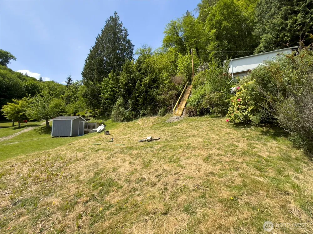 1230 Maplewood Beach Drive NW Gig Harbor, WA 98332
