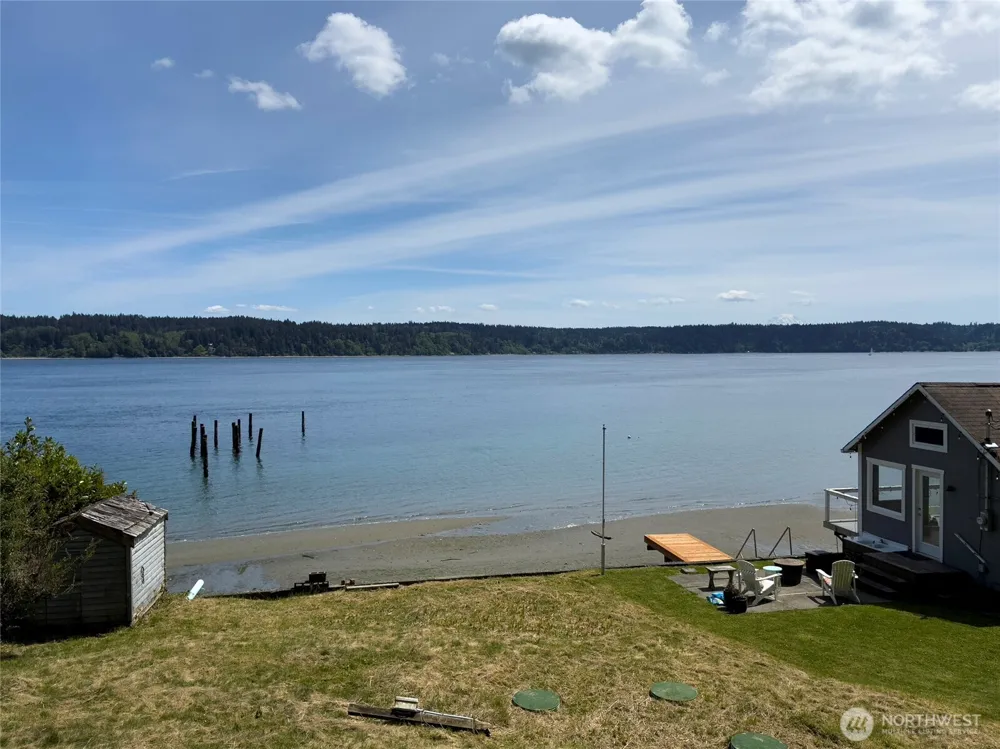 1230 Maplewood Beach Drive NW Gig Harbor, WA 98332