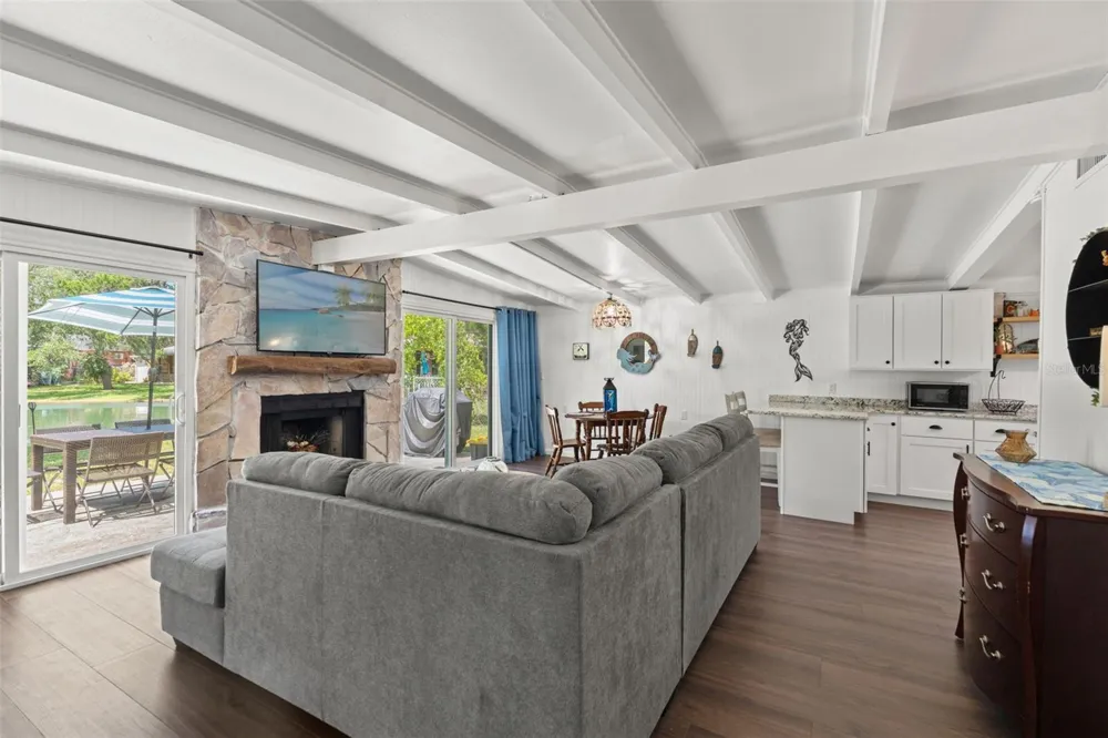 6053 PALM CREEK DRIVE Weeki Wachee, FL 34607