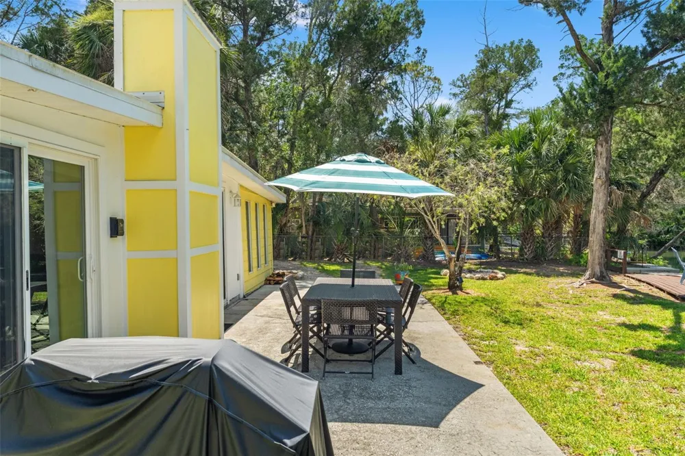 6053 PALM CREEK DRIVE Weeki Wachee, FL 34607