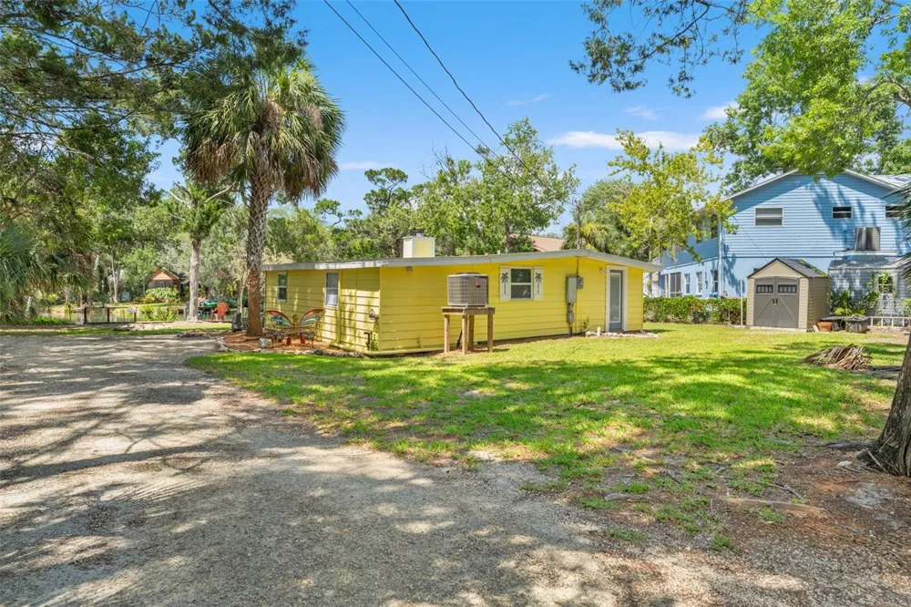 6053 PALM CREEK DRIVE Weeki Wachee, FL 34607
