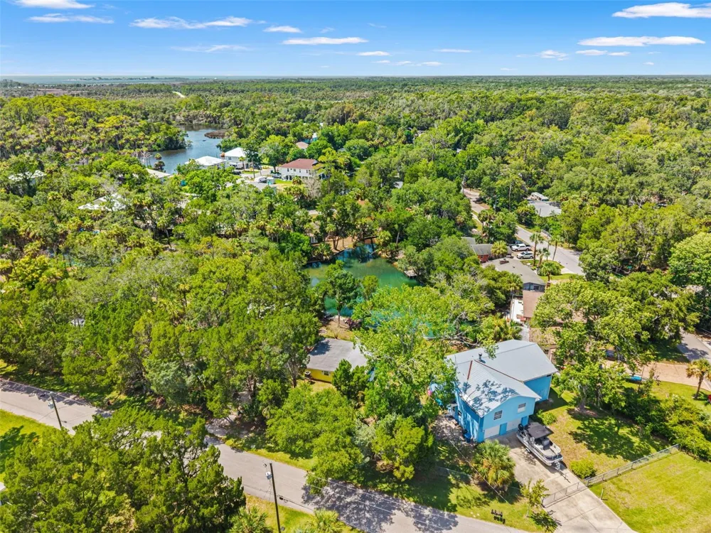 6053 PALM CREEK DRIVE Weeki Wachee, FL 34607
