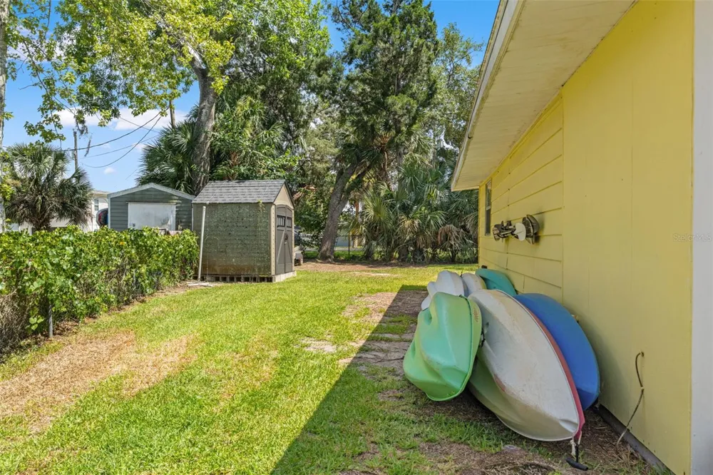 6053 PALM CREEK DRIVE Weeki Wachee, FL 34607