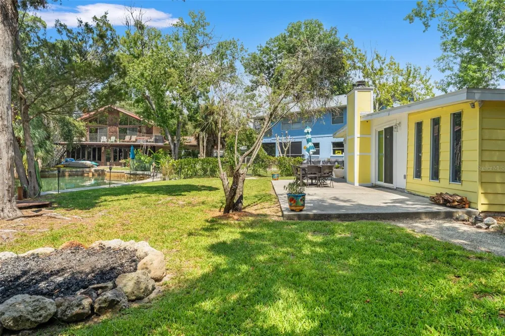 6053 PALM CREEK DRIVE Weeki Wachee, FL 34607