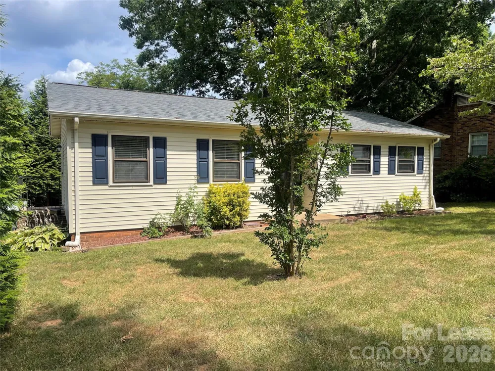 1238 12th Street NE Hickory, NC 28601
