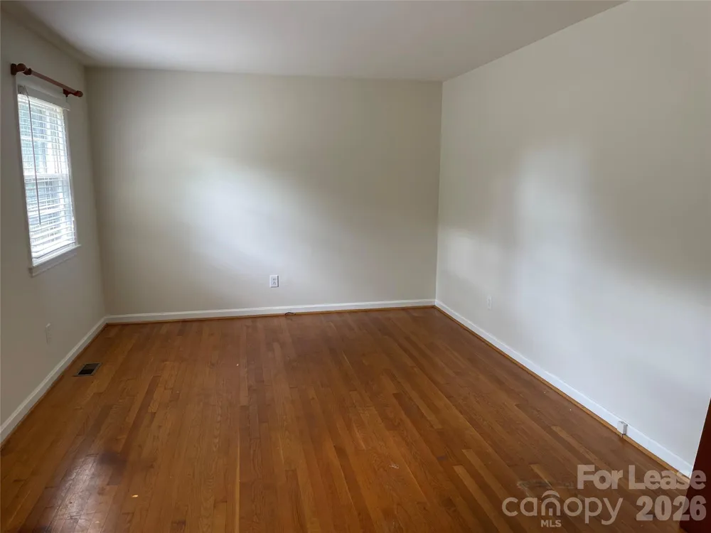 1238 12th Street NE Hickory, NC 28601