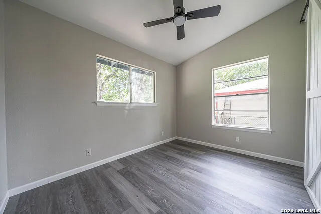 6011 MISTY VALLEY DR San Antonio, TX 78242