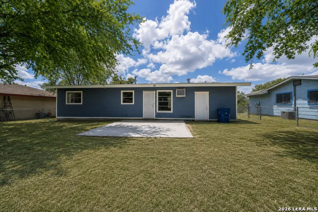 6011 MISTY VALLEY DR San Antonio, TX 78242