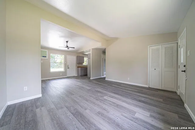 6011 MISTY VALLEY DR San Antonio, TX 78242