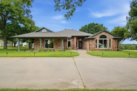 152 Fox Road