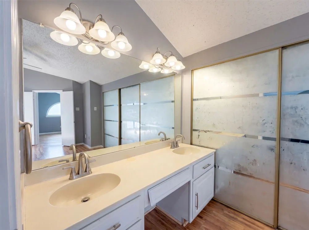 4242 Capistrano Drive #150 Dallas, TX 75287