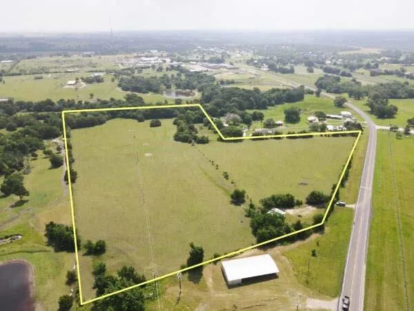 1496 Fm 149 Rd Road W Anderson, TX 77830