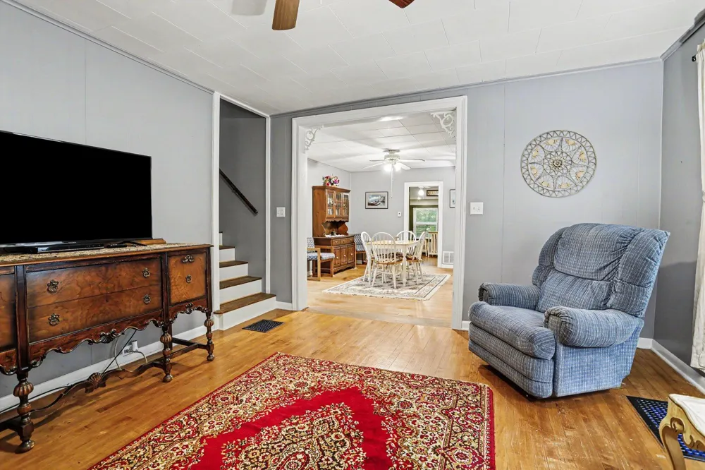 330 Catherine Court Allegan, MI 49010