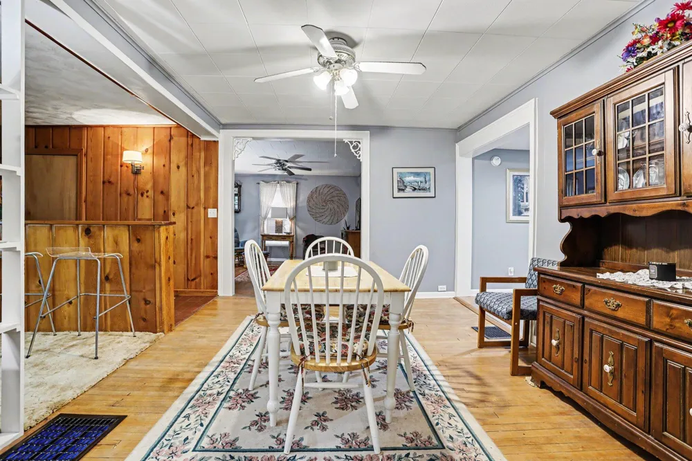 330 Catherine Court Allegan, MI 49010