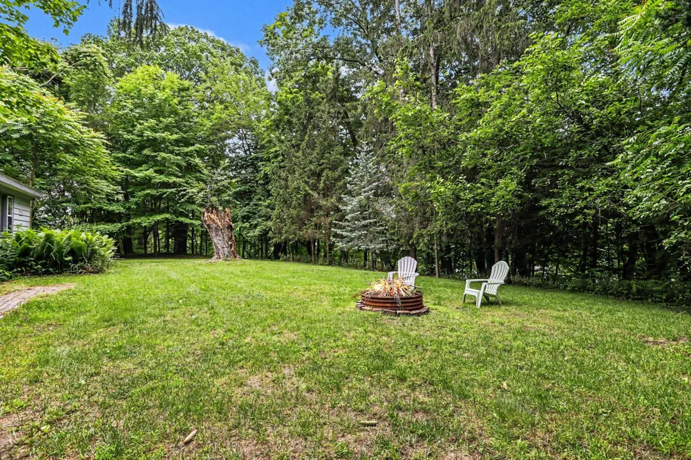 330 Catherine Court Allegan, MI 49010