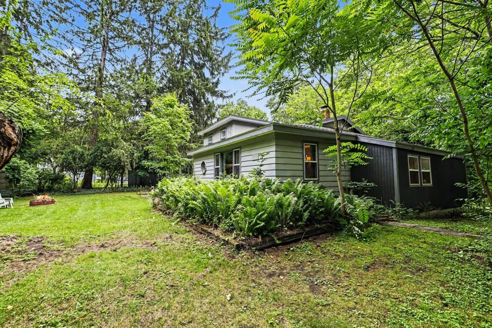 330 Catherine Court Allegan, MI 49010