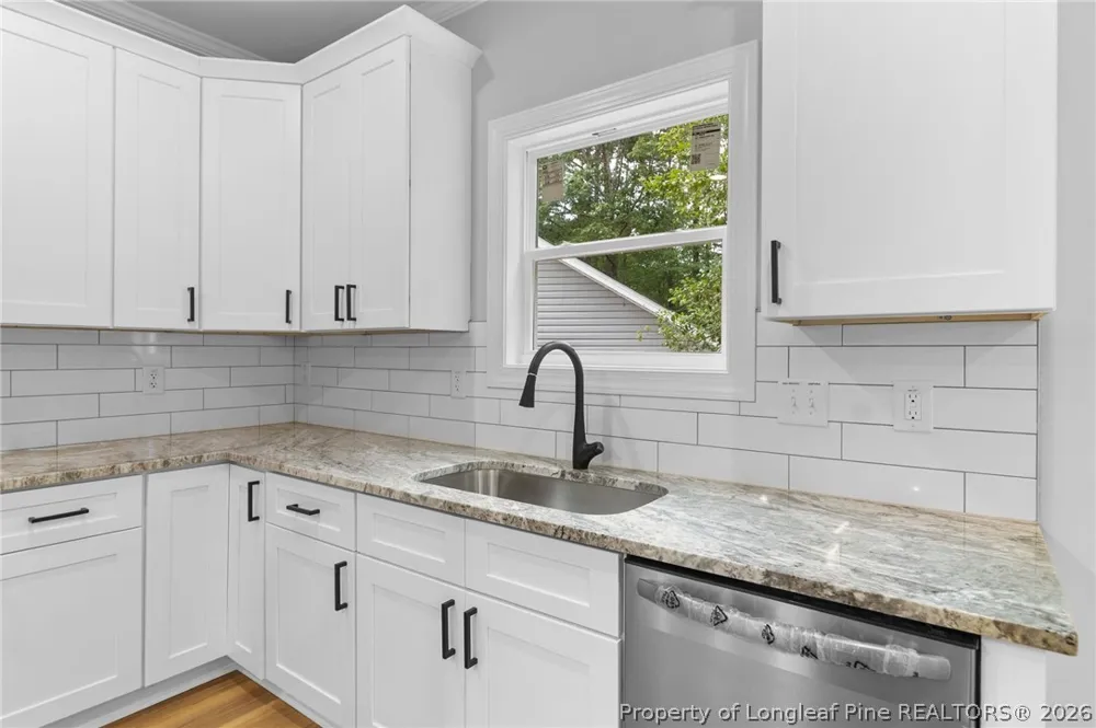 3057 Sherry Hill Sanford, NC 27332